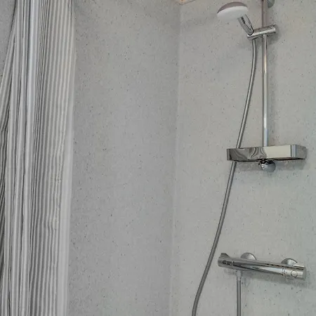 Apartment 2 Bedroom Beautiful In Vaeggerlose Boto By